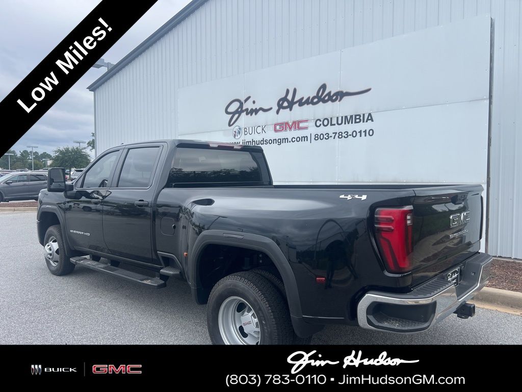 2024 Gmc Sierra 3500 HD Pro photo 3