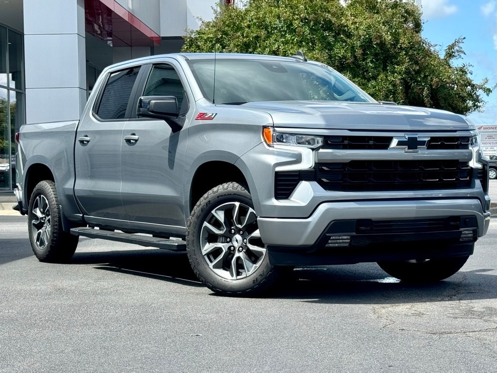 Used 2023 Chevrolet Silverado 1500 RST with VIN 1GCUDEED5PZ141635 for sale in Sumter, SC