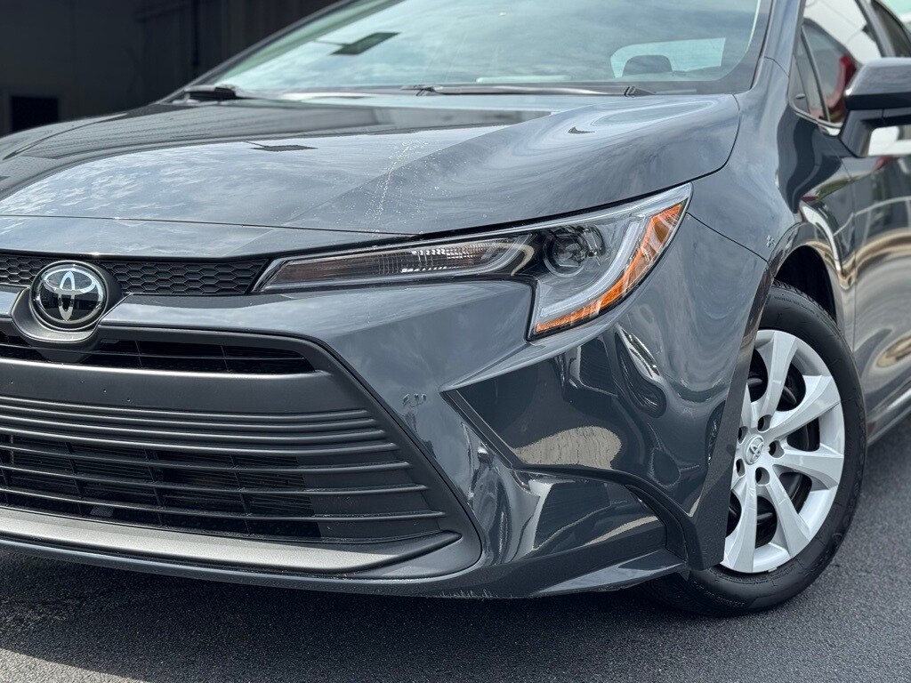 2024 Toyota Corolla LE photo 4