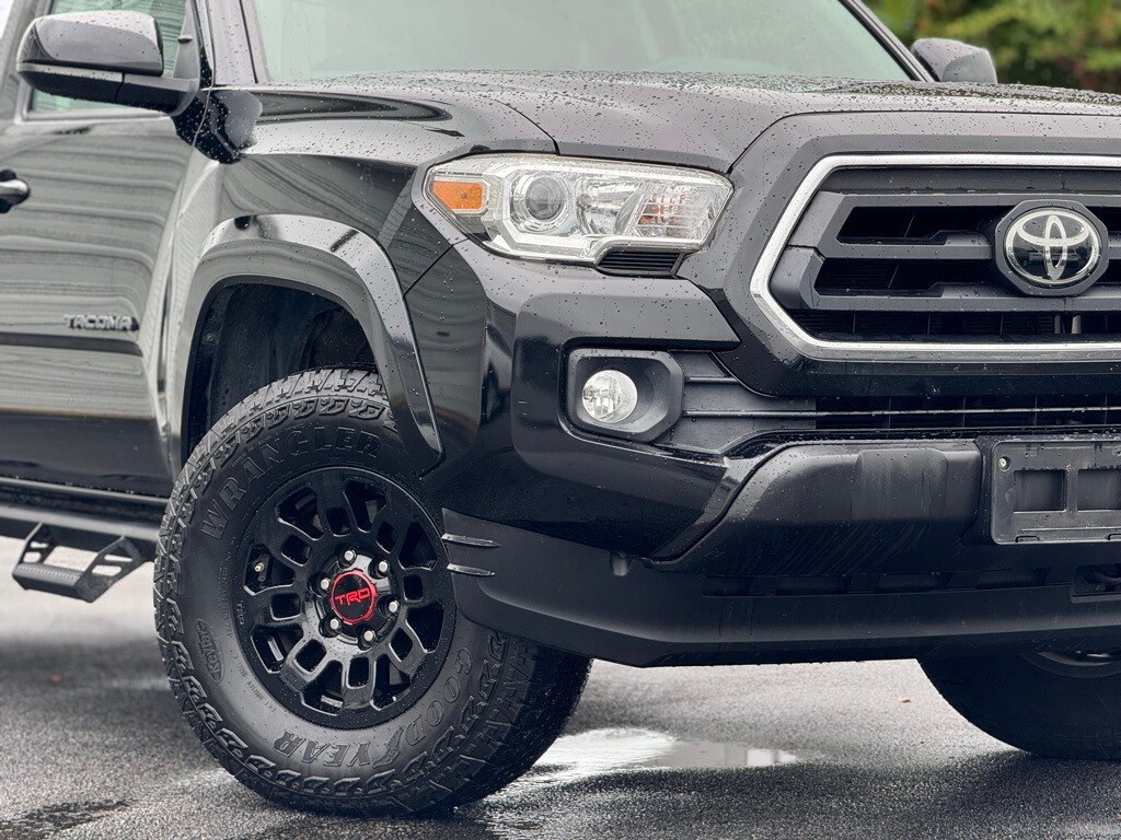 2021 Toyota Tacoma SR5 V6 photo 2