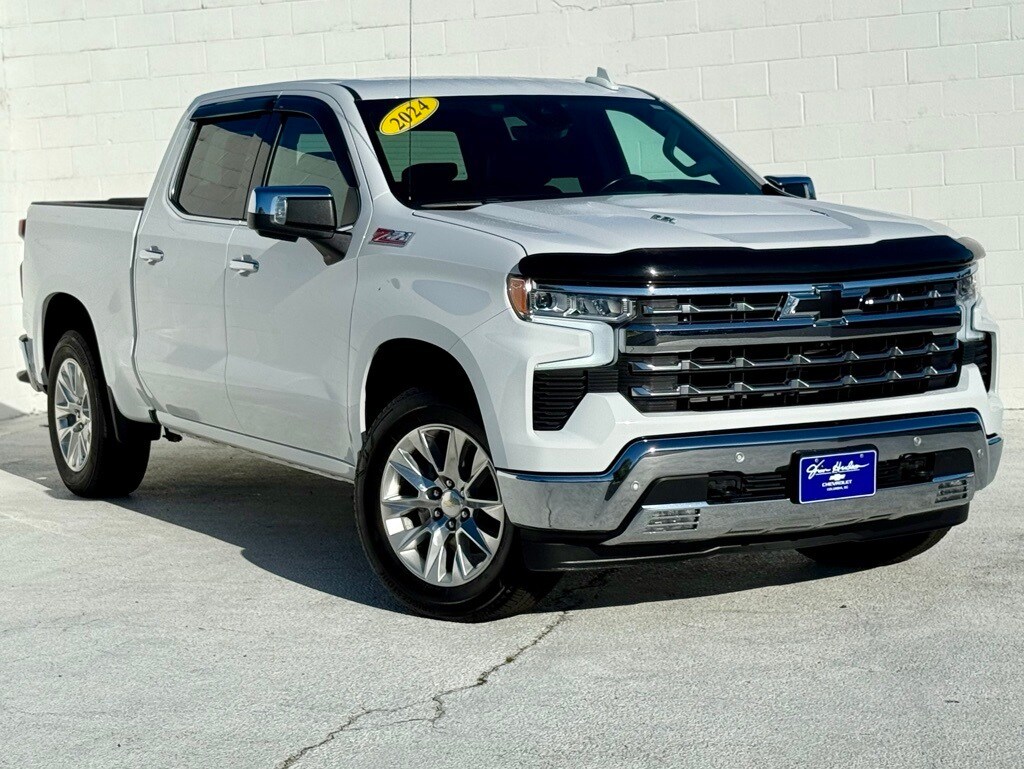 2024 Chevrolet Silverado 1500 LTZ photo 2