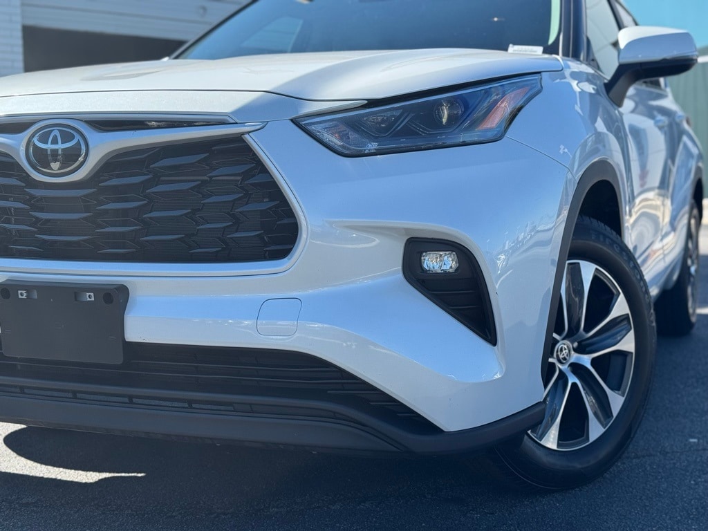 Used 2023 Toyota Highlander XLE SUV