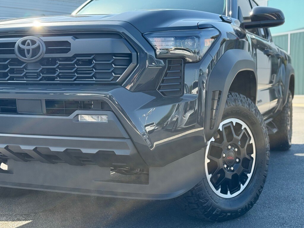 New 2025 Toyota Tacoma i-FORCE MAX TRD Off-Road i-FORCE MAX Truck Double Cab