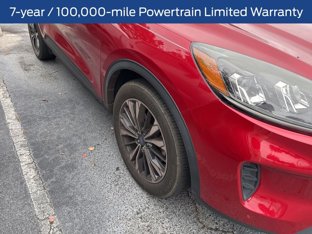 2022 Ford Escape SE photo 3