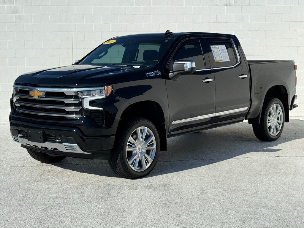 2024 Chevrolet Silverado 1500 High Country photo 4
