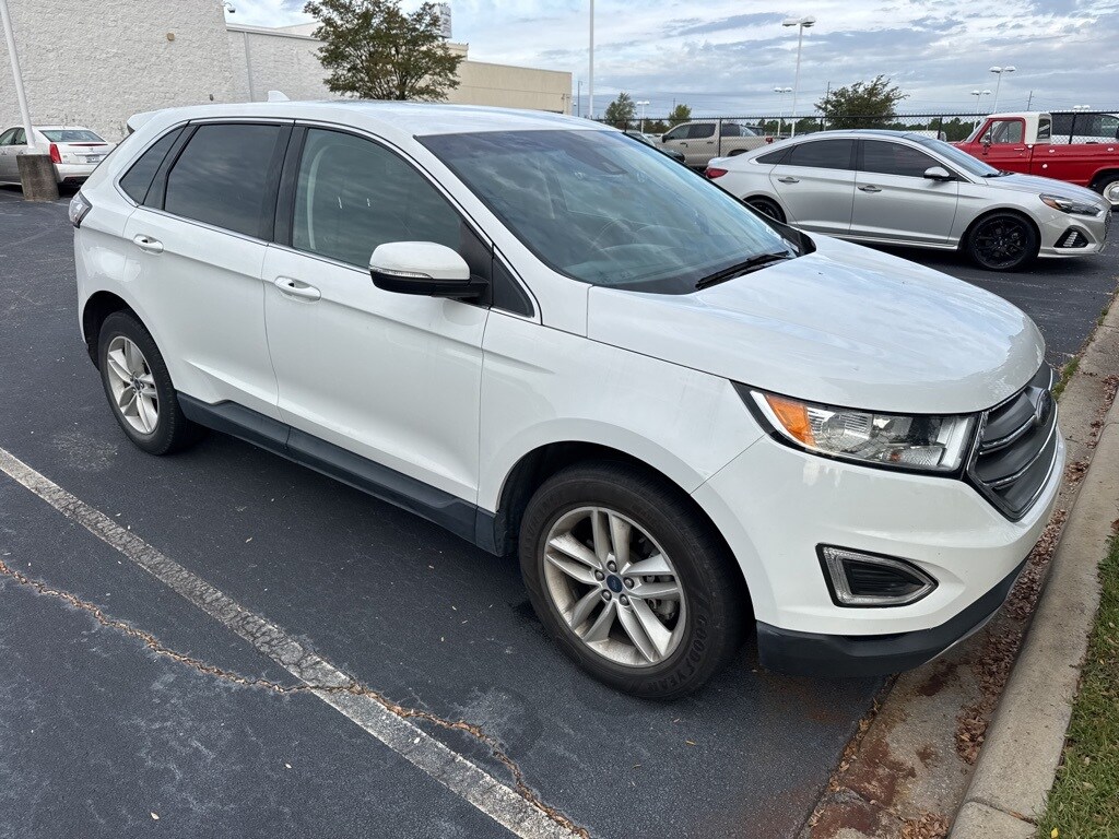 2018 Ford Edge SEL photo 2