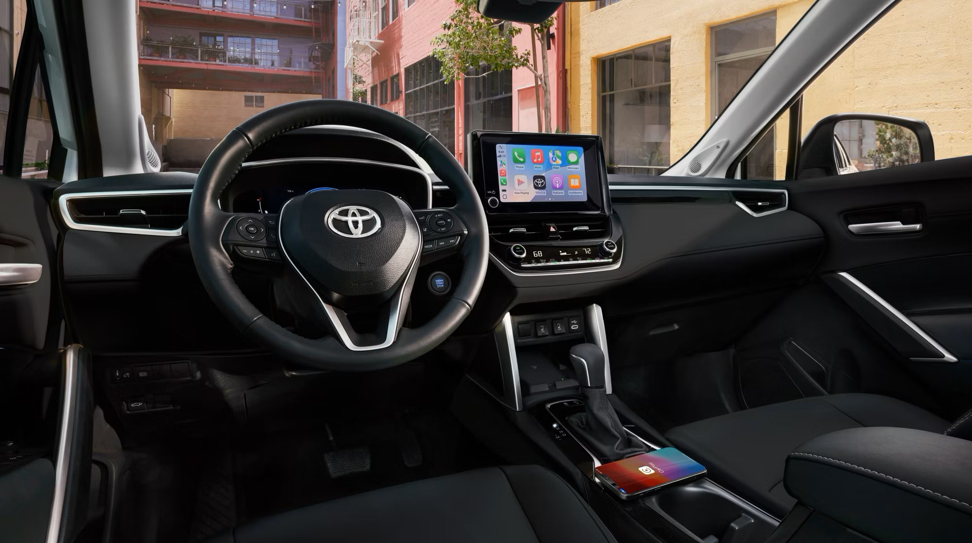 2025%20Toyota%20Corolla%20Cross%20Hybrid%20Display.jpg