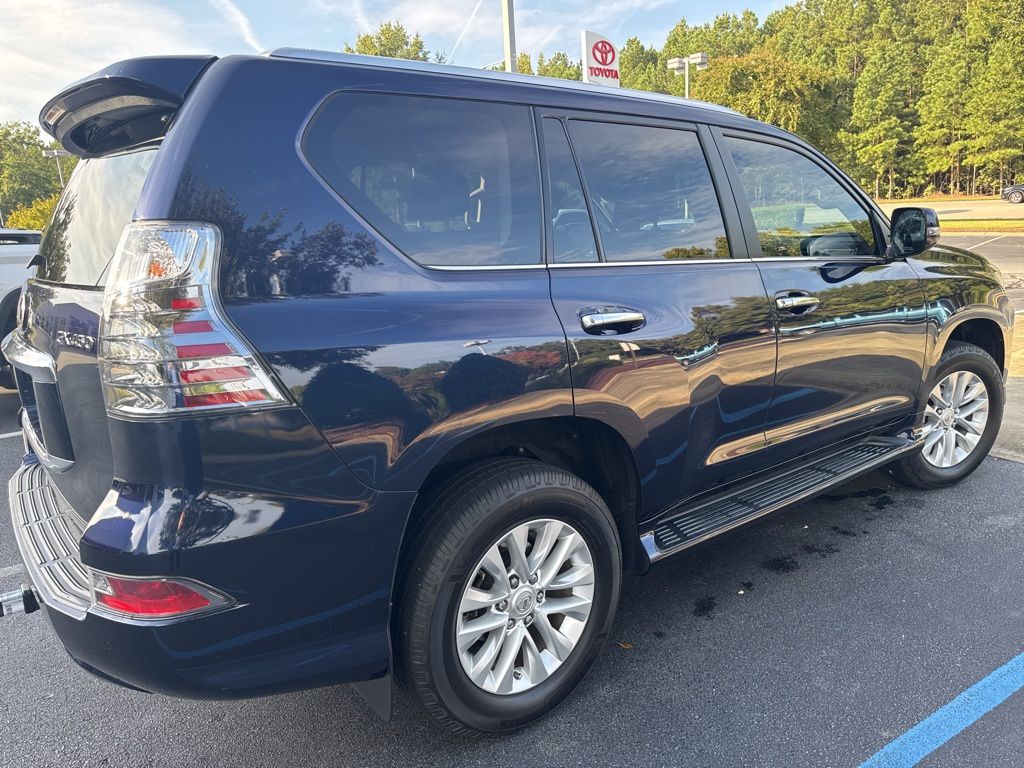2023 Lexus GX 460 Premium photo 3