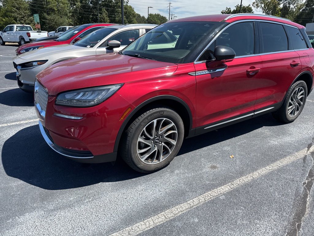 2020 Lincoln Corsair Standard photo 2