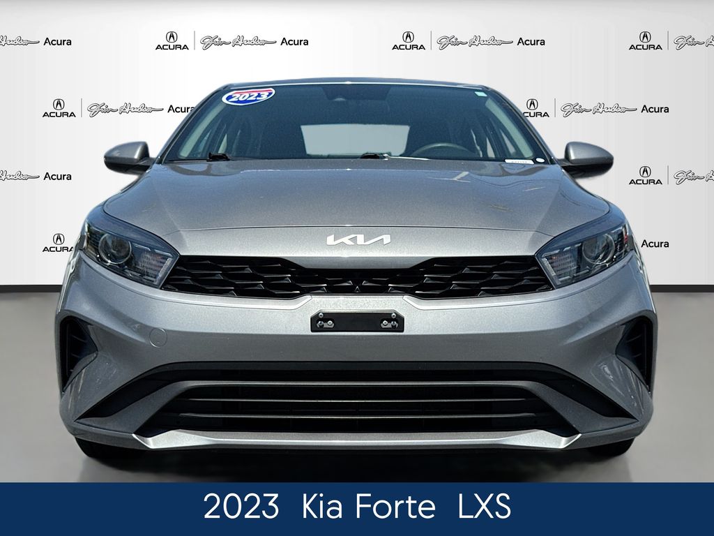 2023 Kia Forte LXS photo 3