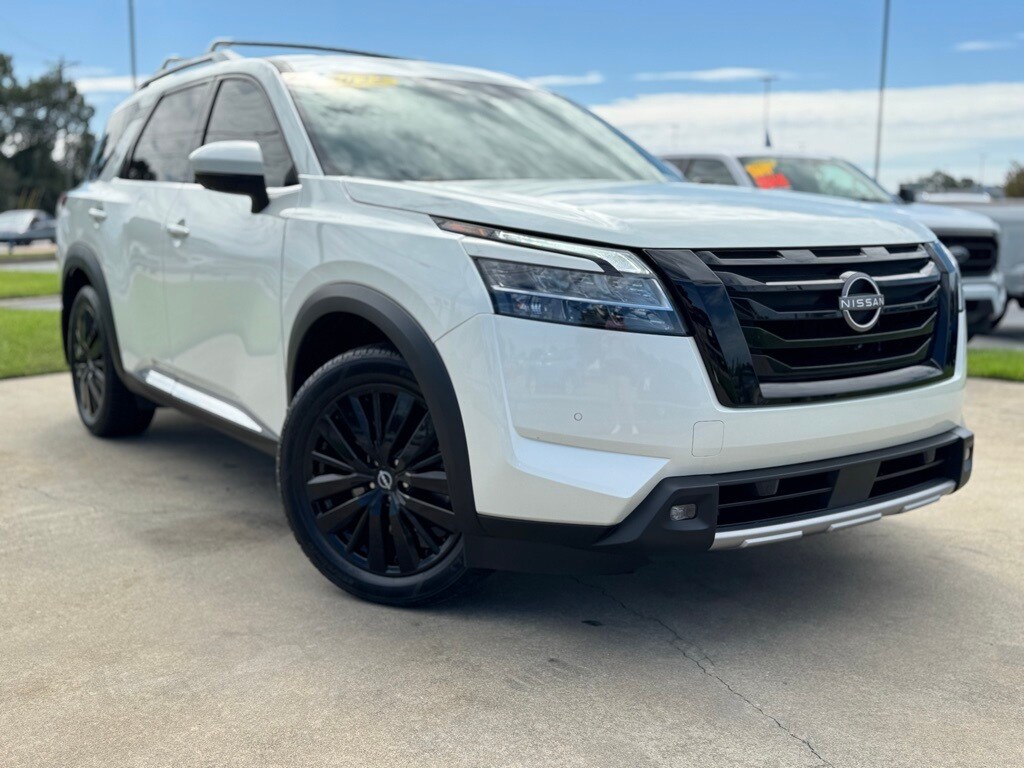 Used 2022 Nissan Pathfinder Platinum SUV