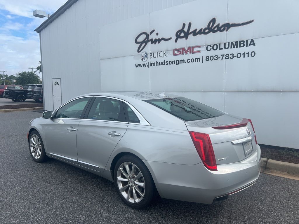 2013 Cadillac XTS Luxury photo 3
