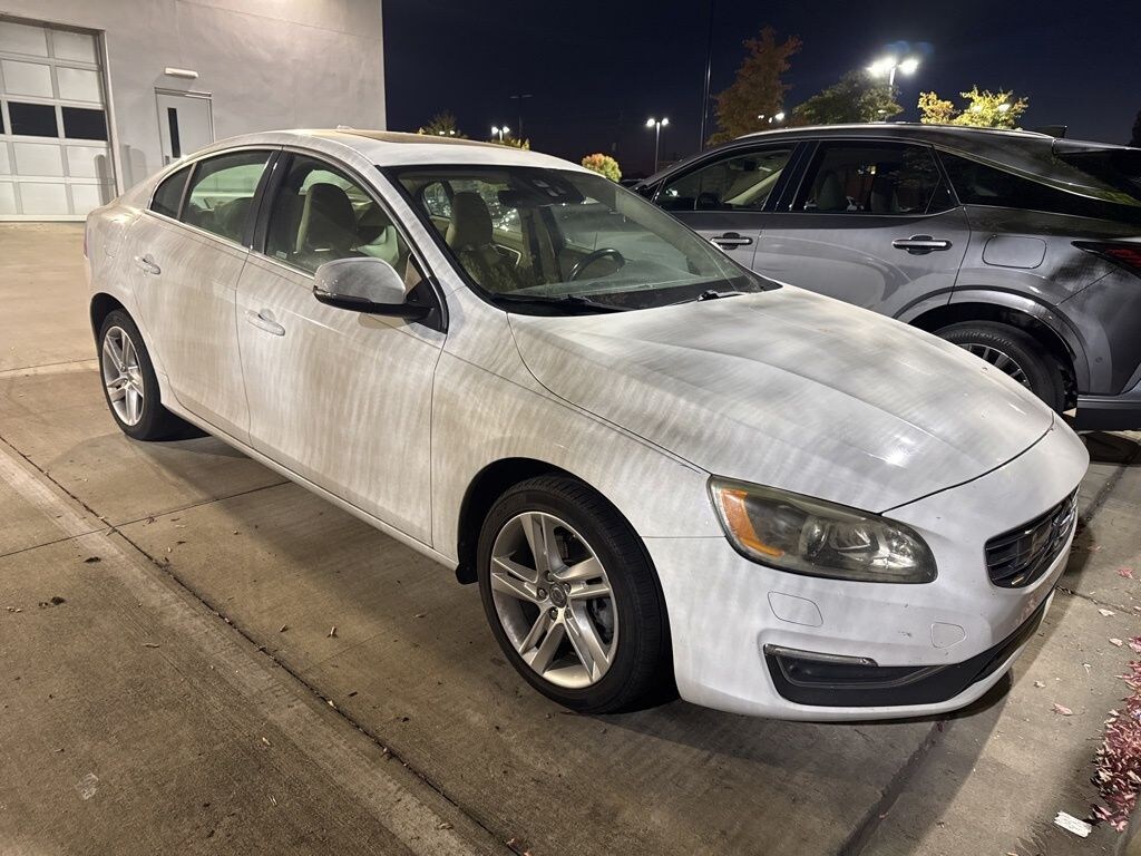 Used 2015 Volvo S60 T5 Platinum Drive-E (2015.5) Sedan