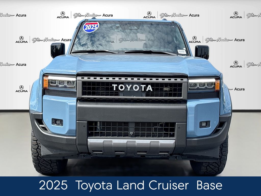 2025 Toyota Highlander Hybrid photo 3