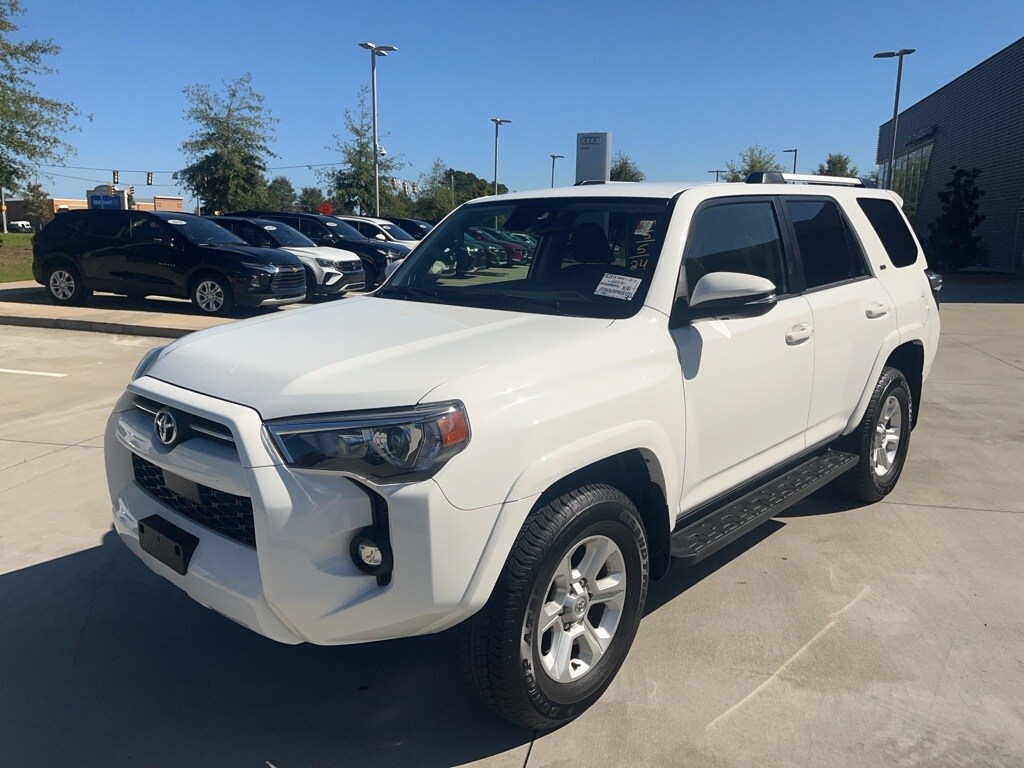2024 Toyota 4Runner SR5 Premium photo 2