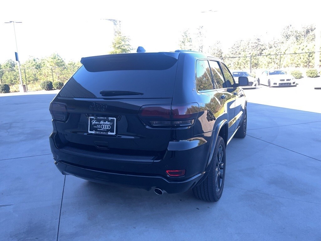 Used 2020 Jeep Grand Cherokee Laredo SUV