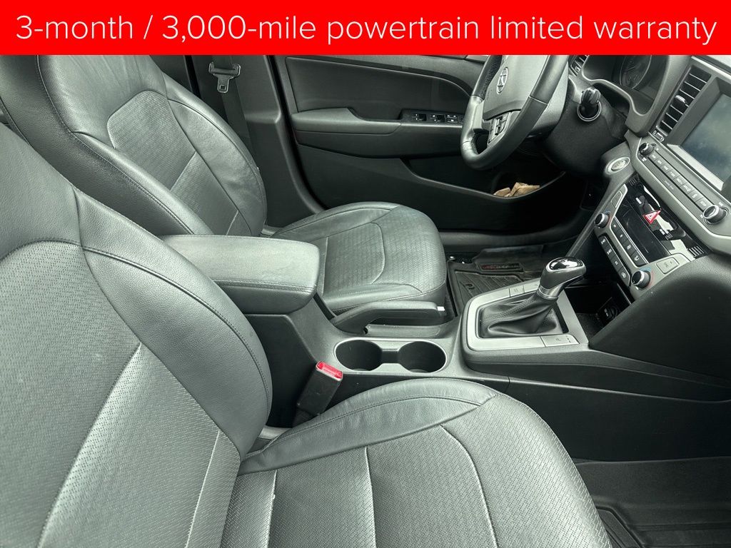 2017 Hyundai Elantra Limited photo 3
