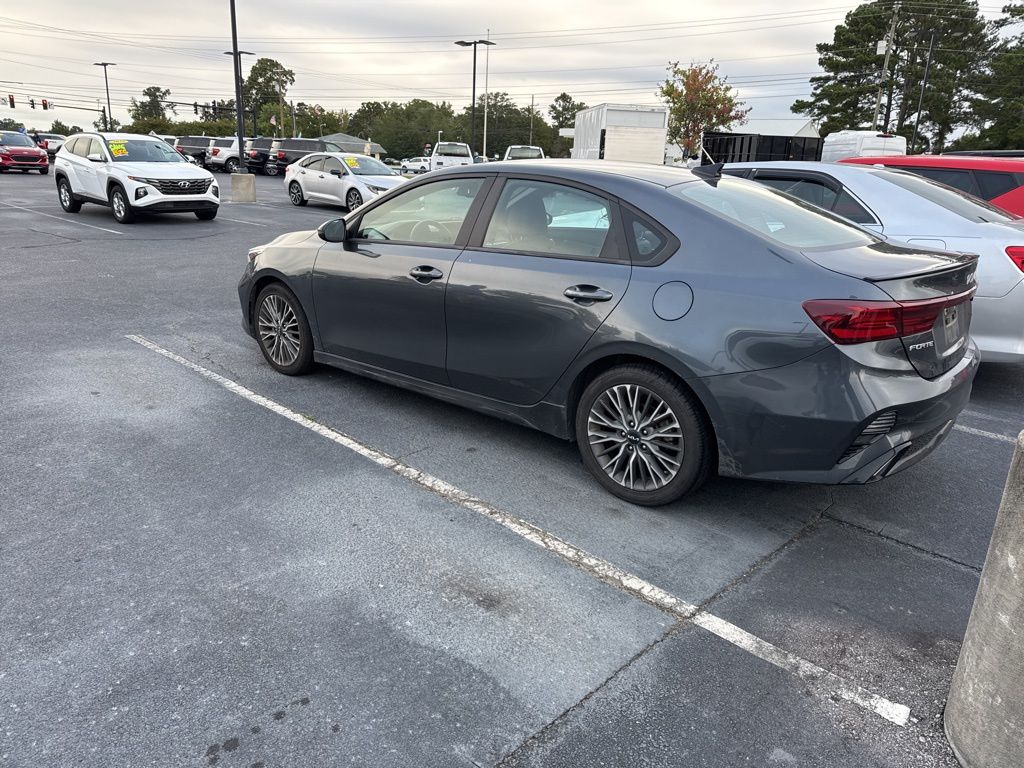 2023 Kia Forte GT-Line photo 2