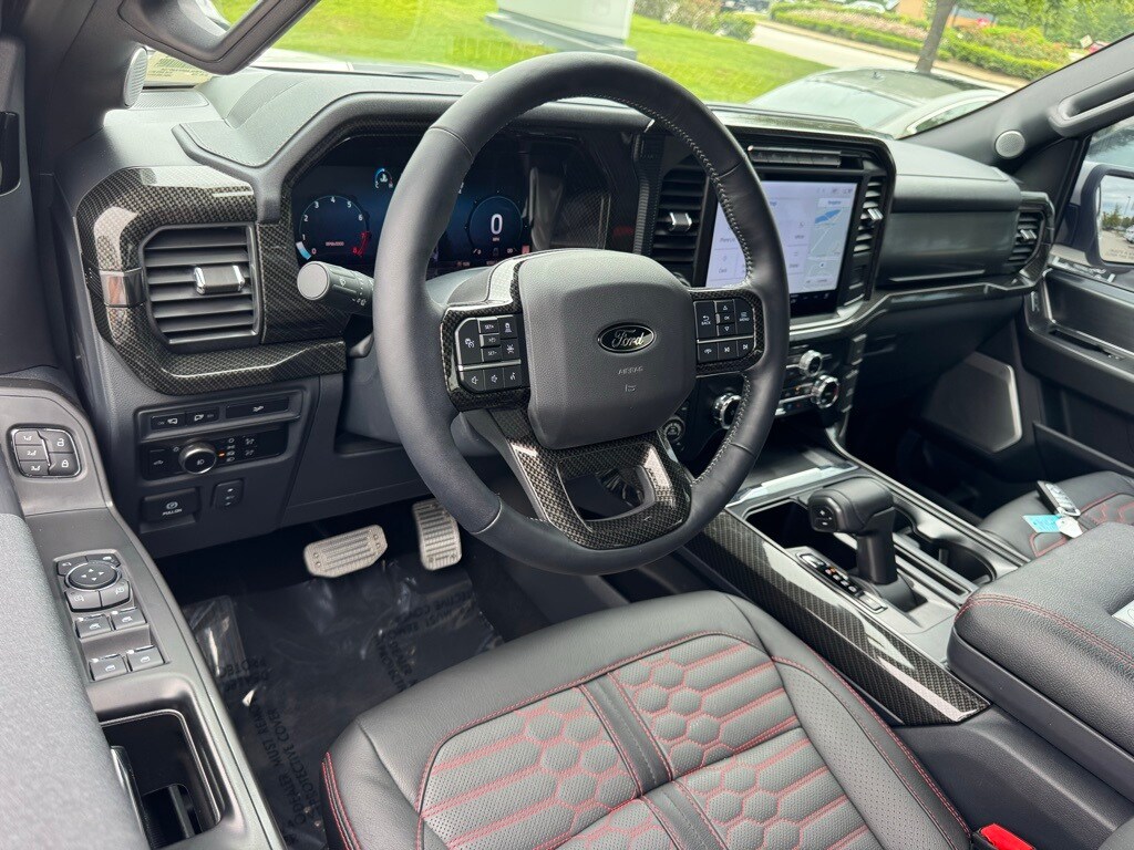 2024 Ford F-150 Lariat photo 3