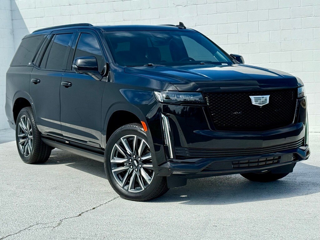 2021 Cadillac Escalade Sport Platinum photo 2