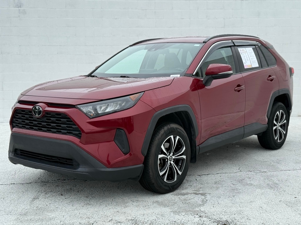 Used 2019 Toyota RAV4 LE SUV