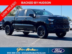 2025 Chevrolet Silverado 1500 Custom Trail Boss Truck Crew Cab