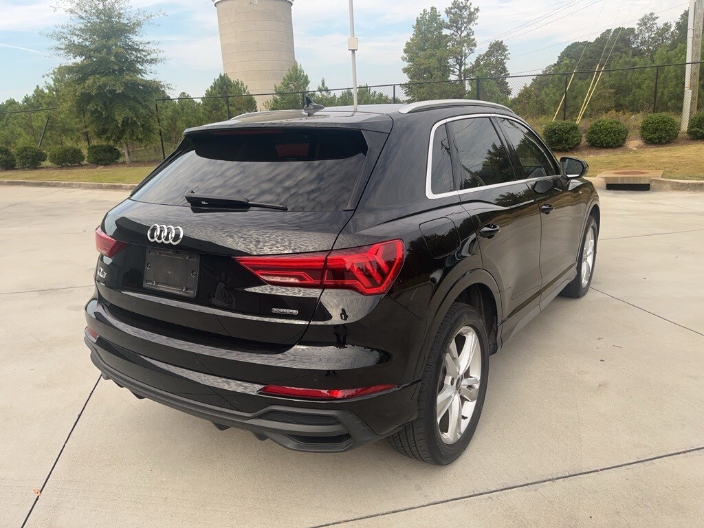 2023 Audi Q3 45 TFSI S line Premium photo 4