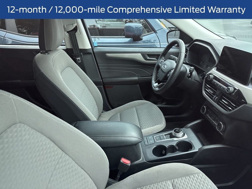 2022 Ford Escape SE photo 4