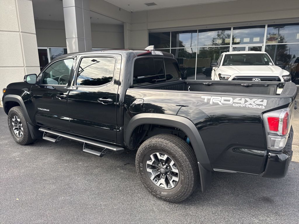 2023 Toyota Tacoma TRD V6 photo 4