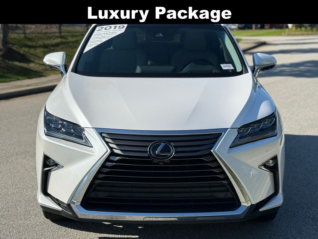 2019 Lexus RX 450h photo 3