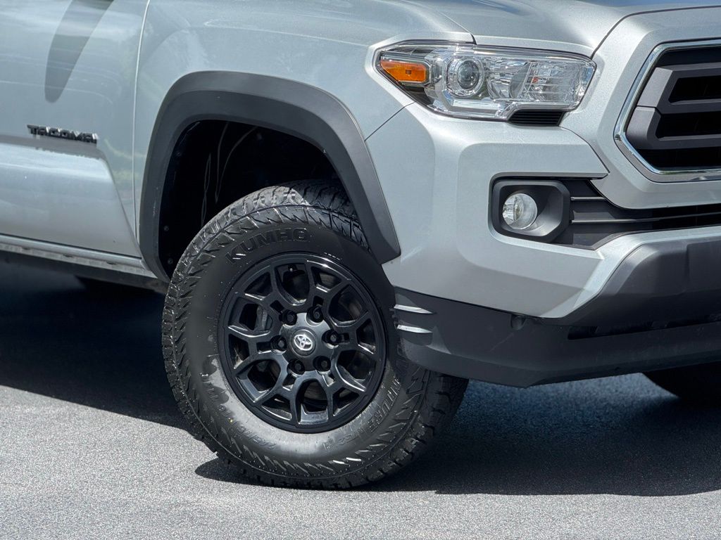 2023 Toyota Tacoma SR5 V6 photo 2