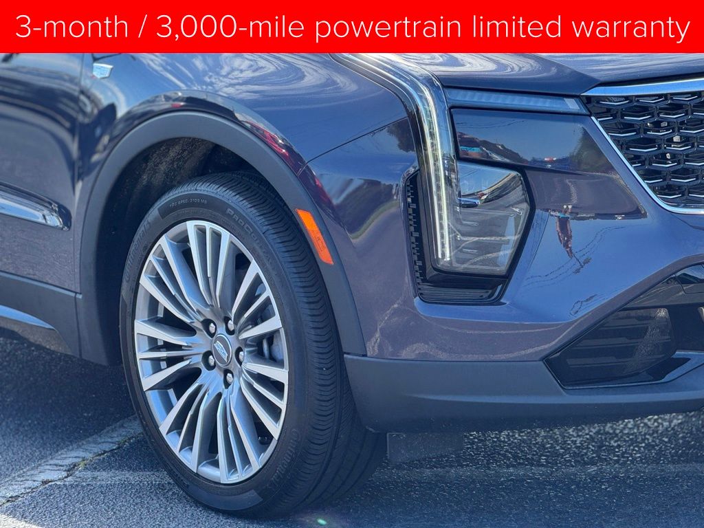 2024 Cadillac XT4 Premium Luxury photo 3