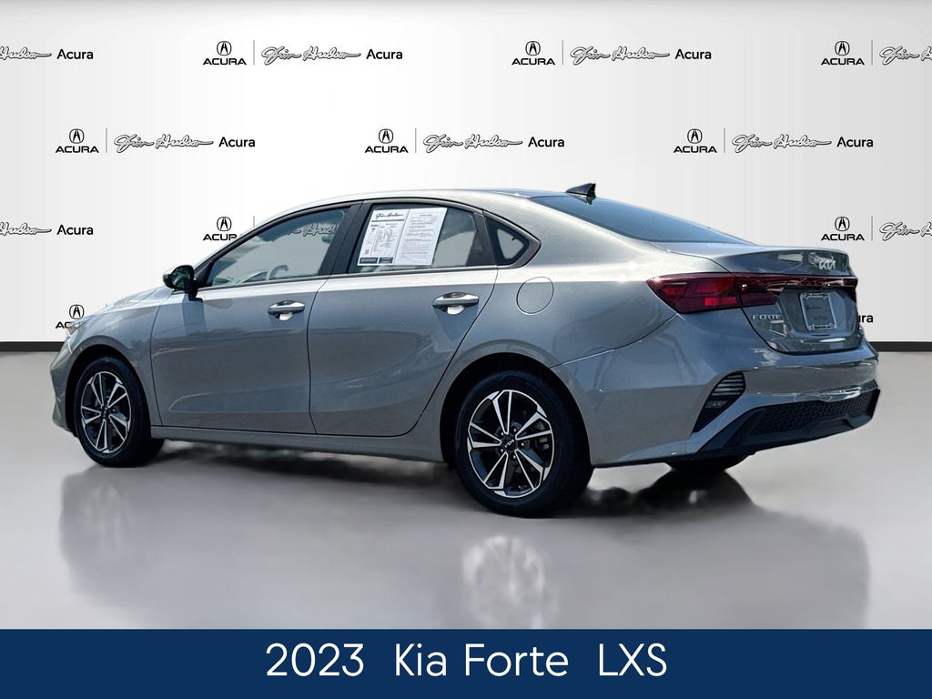 2023 Kia Forte LXS photo 4