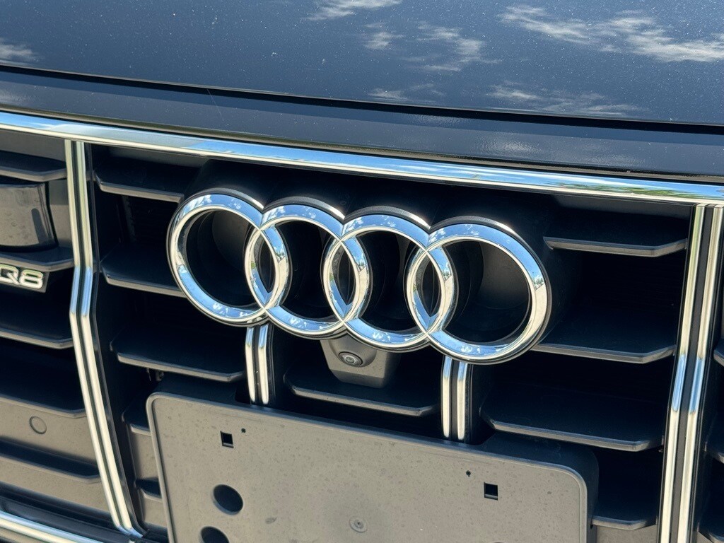 2023 Audi SQ8 Premium Plus photo 3