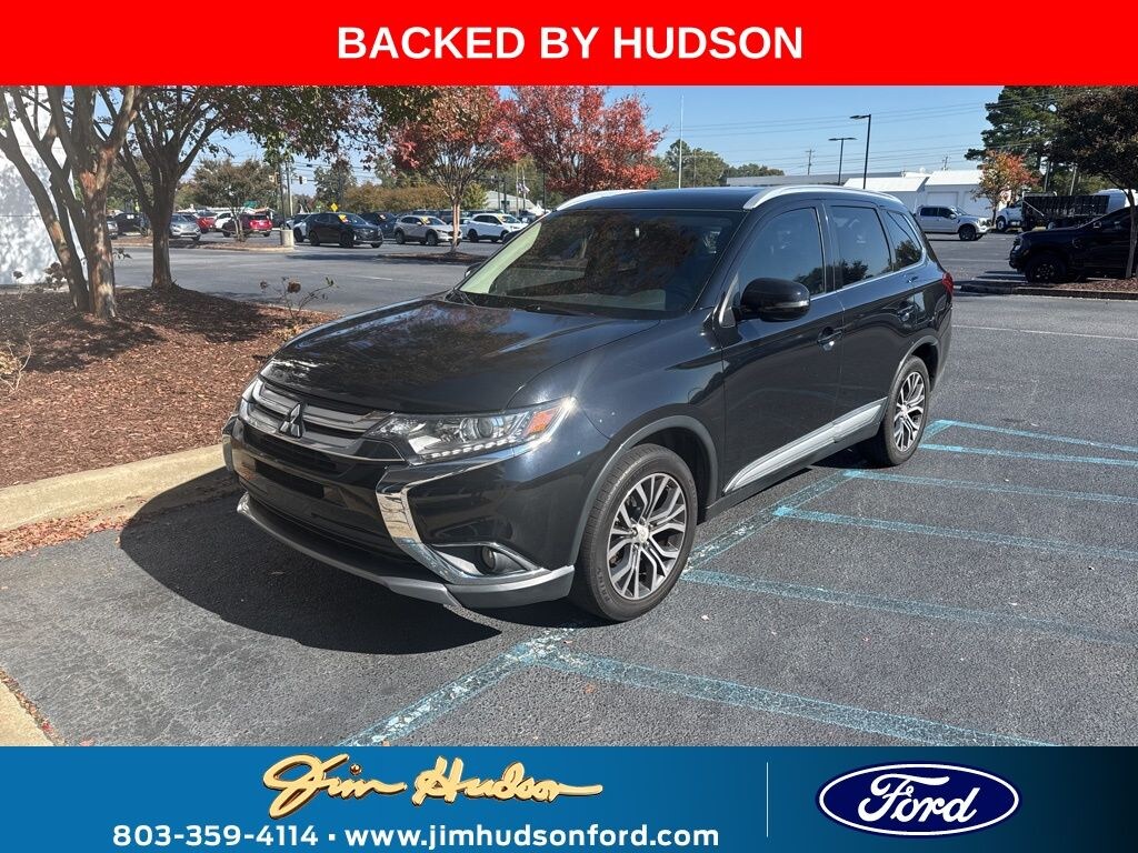 Used 2017 Mitsubishi Outlander SE CUV
