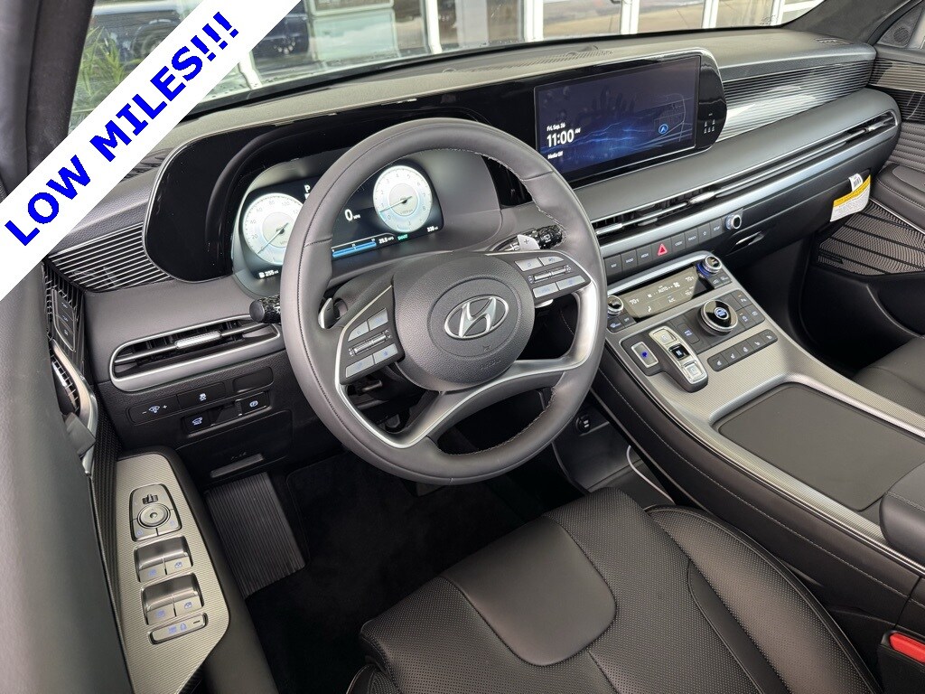 2025 Hyundai Palisade Calligraphy photo 3