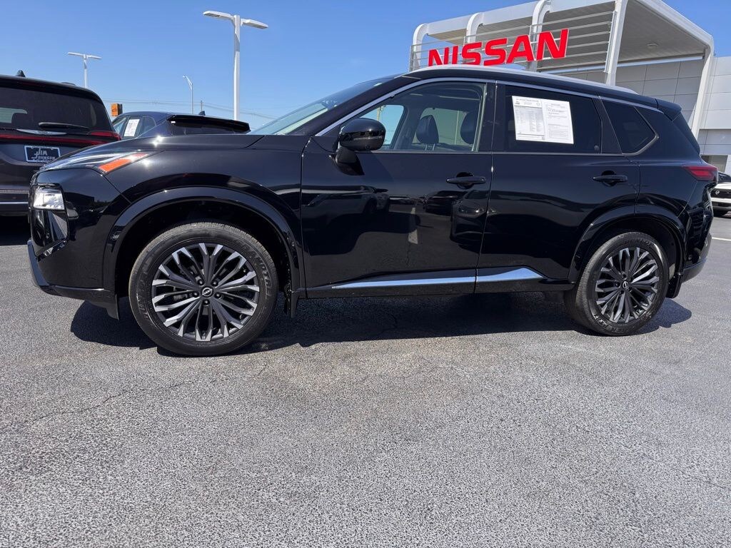 Used 2024 Nissan Rogue Platinum SUV