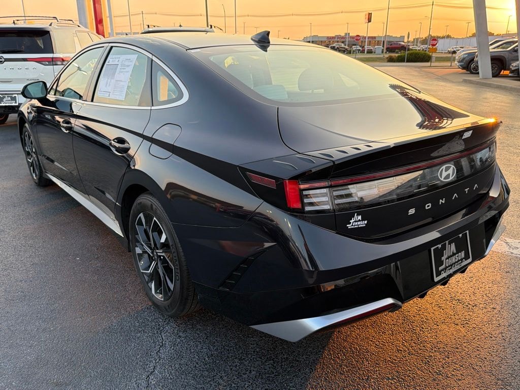 Used 2025 Hyundai Sonata SEL Sedan