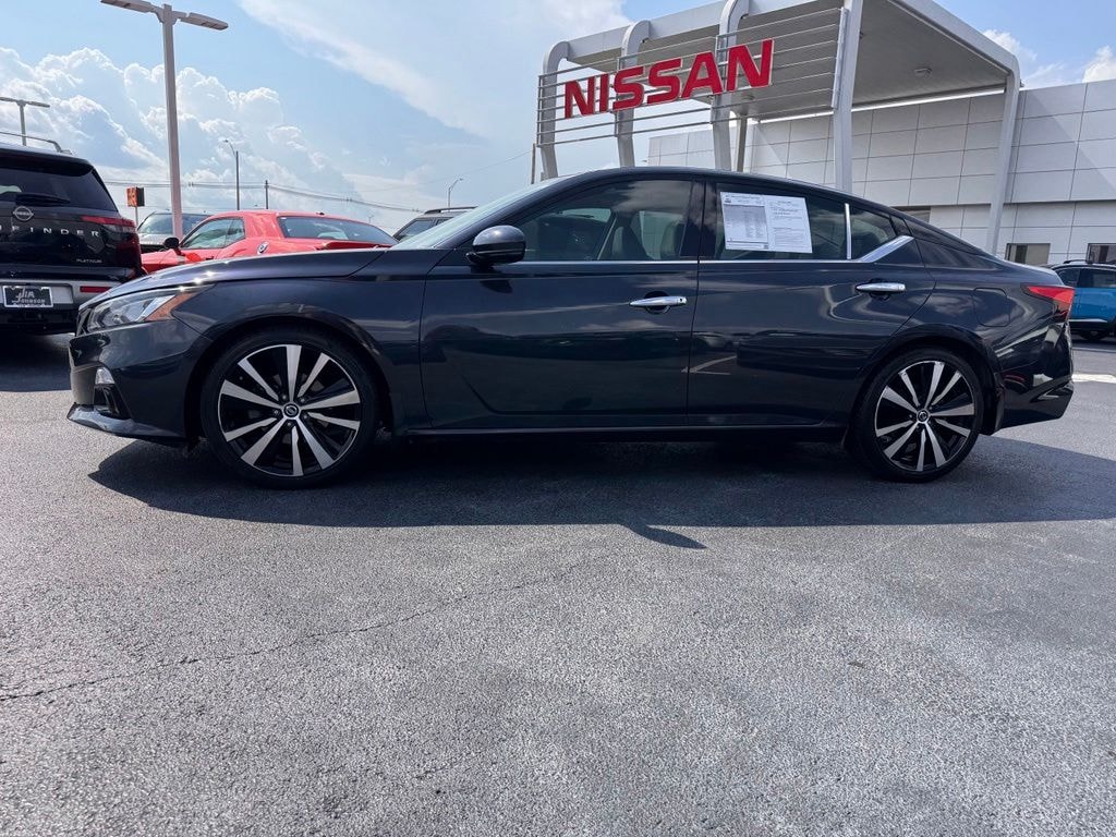 Used 2019 Nissan Altima 2.5 Platinum Sedan