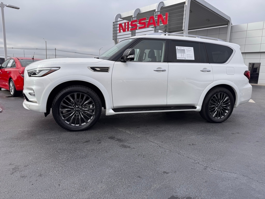 Used 2023 INFINITI QX80 Premium Select SUV