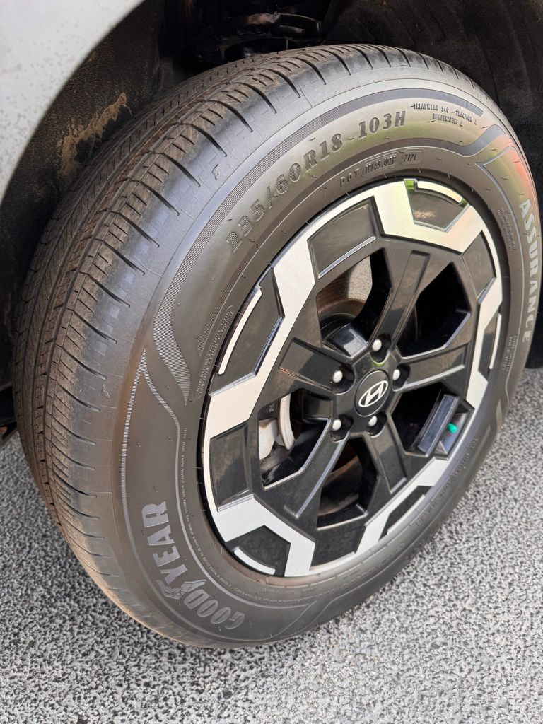 2025 Hyundai Santa Fe SE - Photo 28