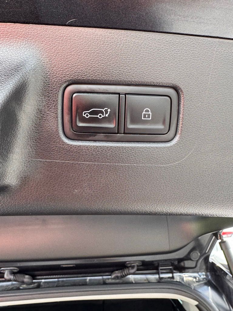 2025 Hyundai Santa Fe SE - Photo 16