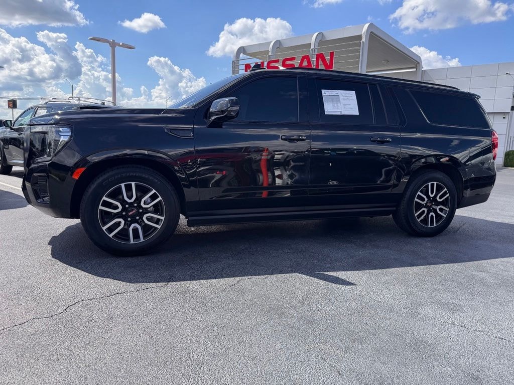 Used 2023 GMC Yukon XL AT4 SUV