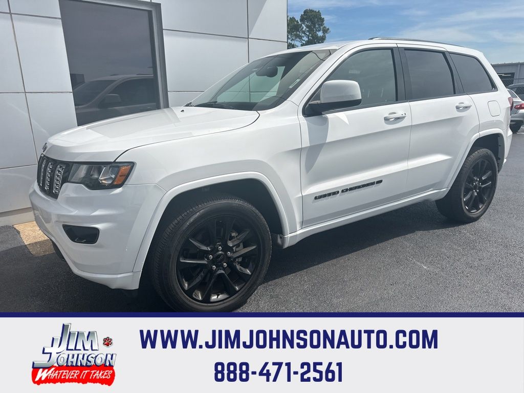 2022 Jeep Grand Cherokee Laredo X 4WD's photo