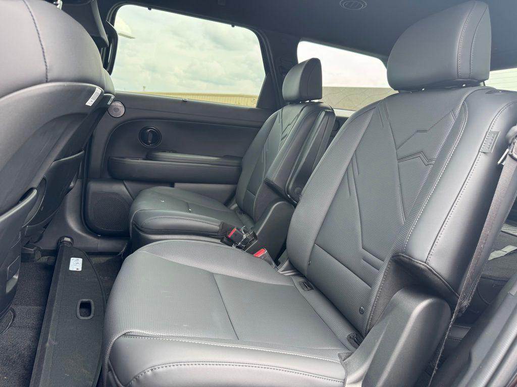 2026 Hyundai Palisade XRT Pro - Photo 14