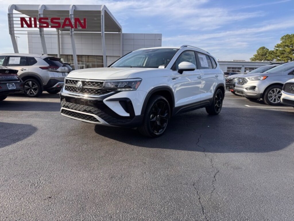 Used 2023 Volkswagen Taos 1.5T SE SUV