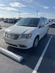  Chrysler Town & Country