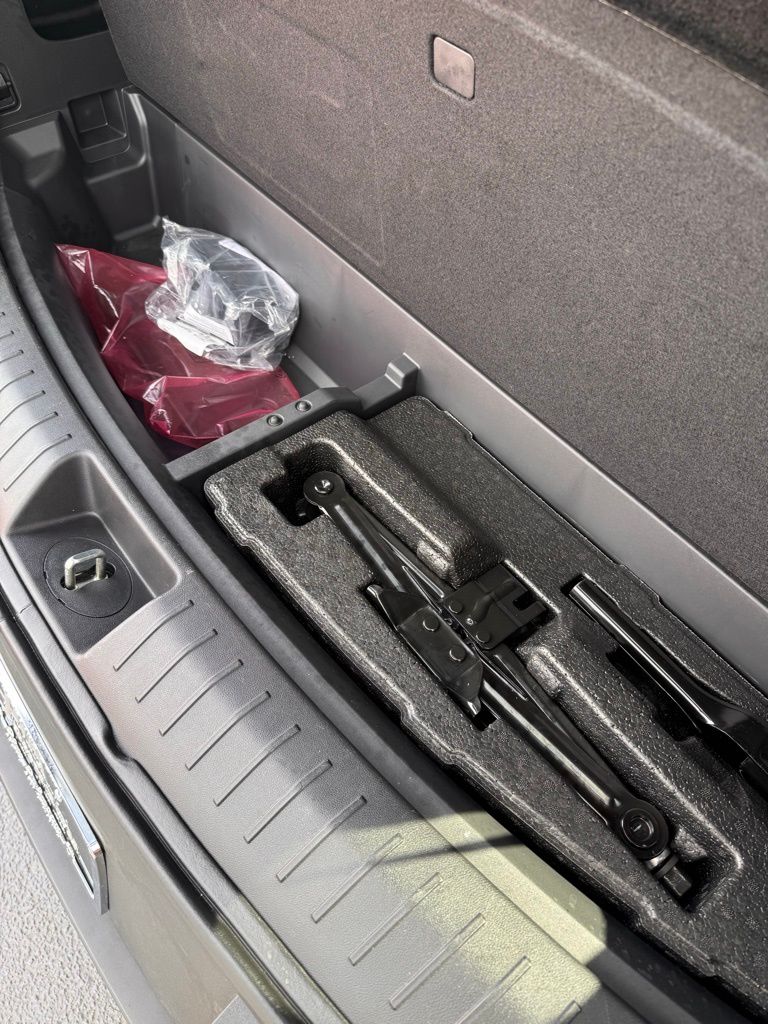 2025 Hyundai Santa Fe SE - Photo 15