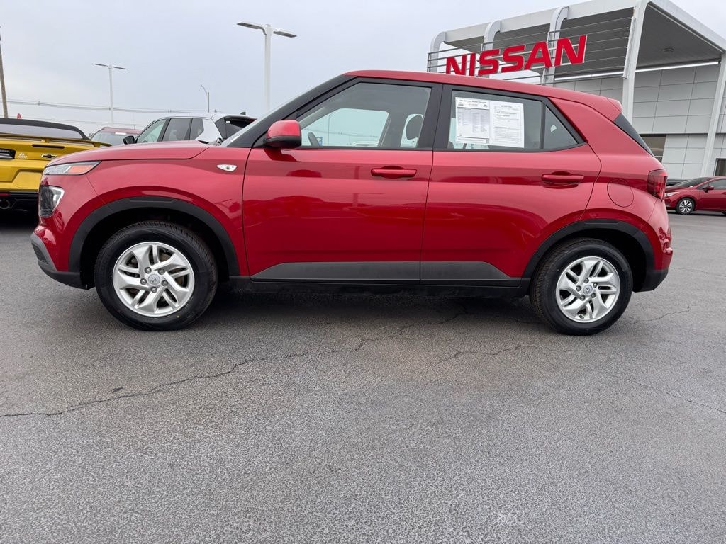 Used 2022 Hyundai Venue SE SUV