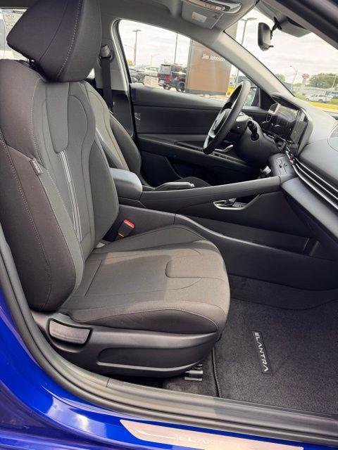 2024 Hyundai Elantra SEL - Photo 12